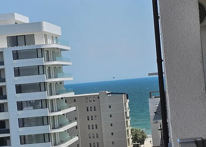 Isabela Daire Navodari